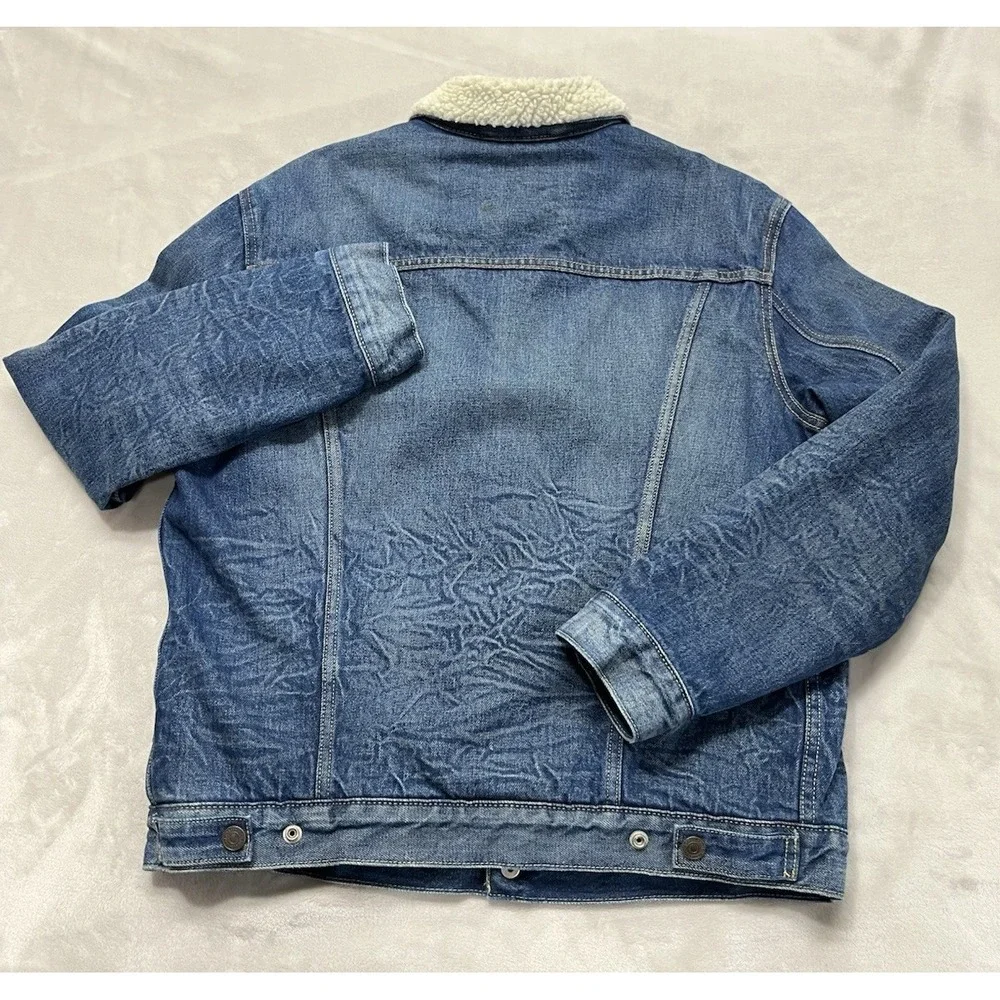 Levis Sherpa Trucker Jacket Men Large Blue Wash Type III Snap Button Whisker